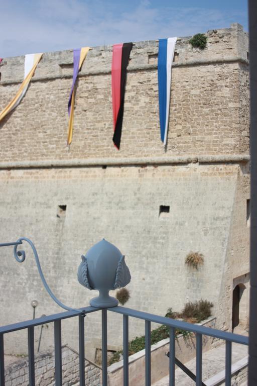 Отель Locanda Degli Angioini Locazione Turistica Мола-ди-Бари Номер фото